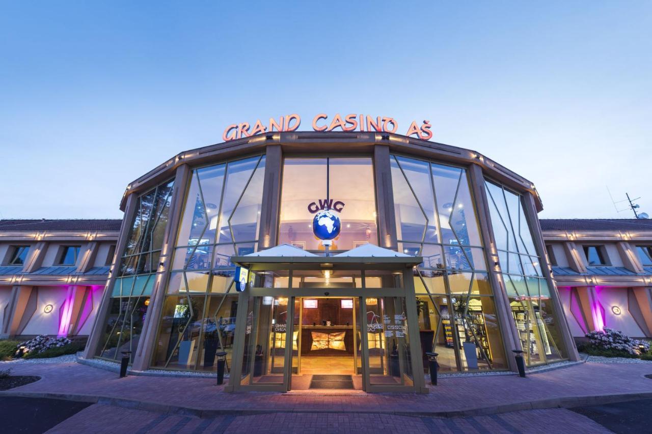 Hotel Grand Casino As à Aš Extérieur photo